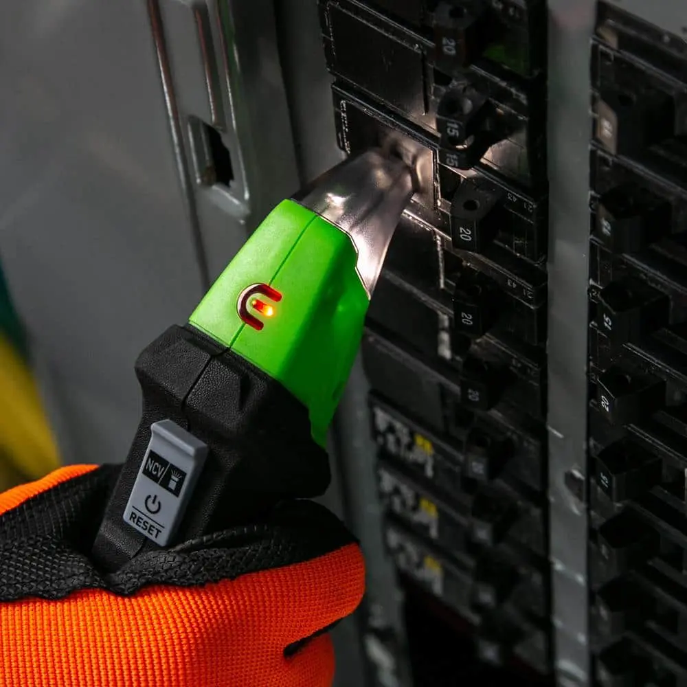 Commercial Electric Digital Circuit Breaker Finder with GFCI Outlet Tester (CBF-280)