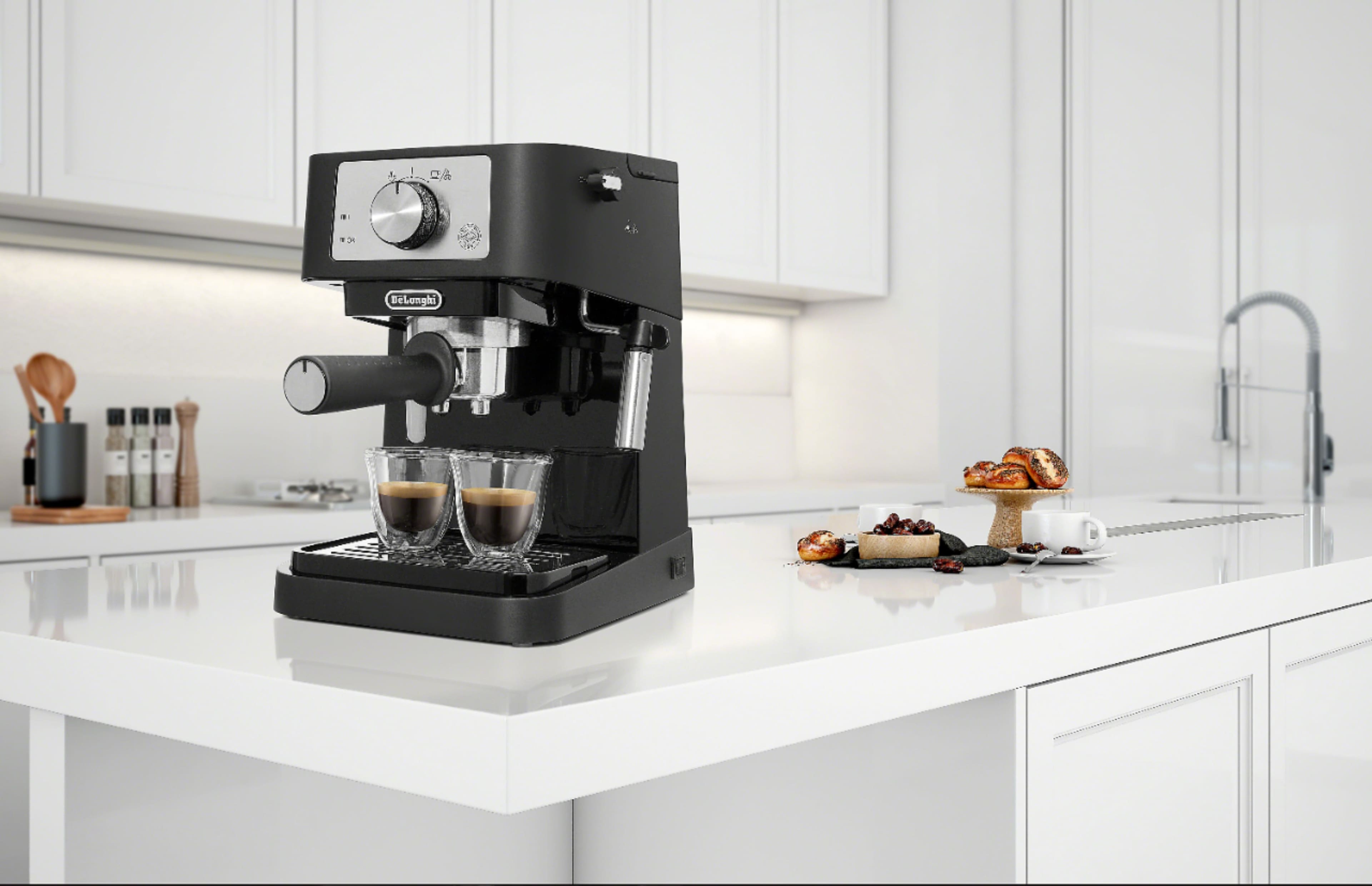 De'Longhi - Stilosa 15 Bar Pump Espresso Machine - Image 4