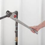 Husky 24 in. Aluminum Pipe Wrench with 2-1/2 in. Jaw Capacity (WG-40A-24AL)