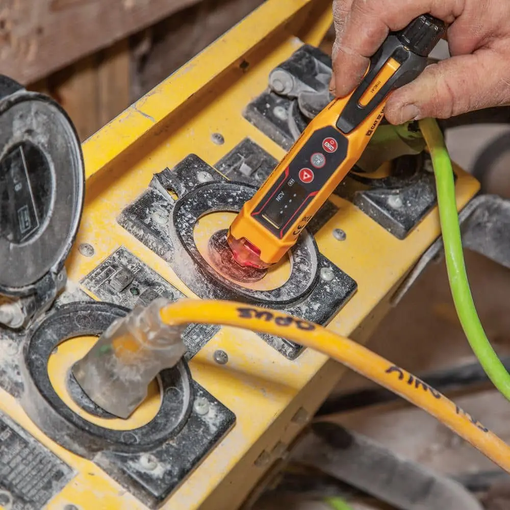 Klein Tools Non Contact Voltage Tester with Laser Distance Meter 12-1000V AC (NCVT6)