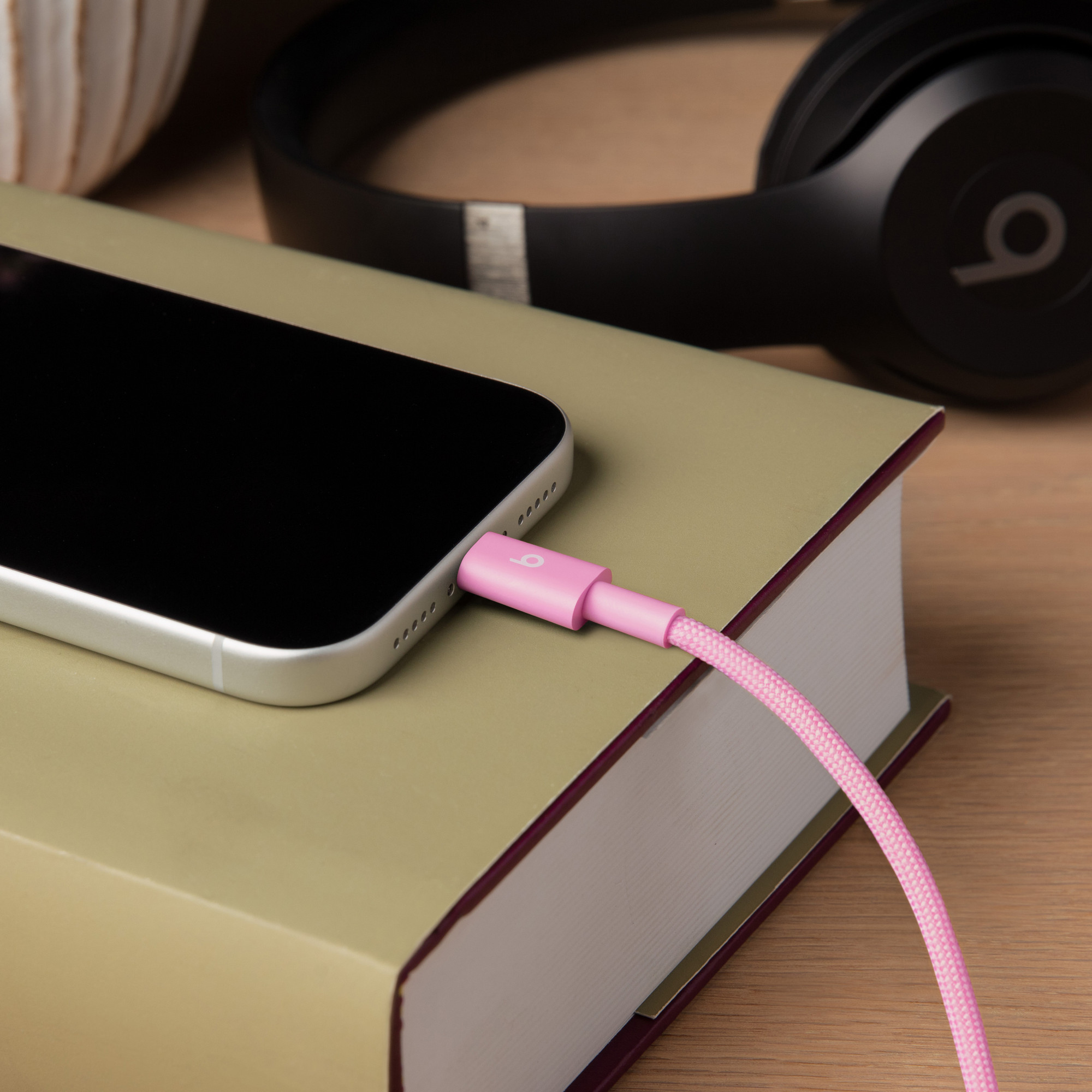 Beats USB‑C to USB‑C Woven Cable (1.5 m / 5 ft.) - Image 3